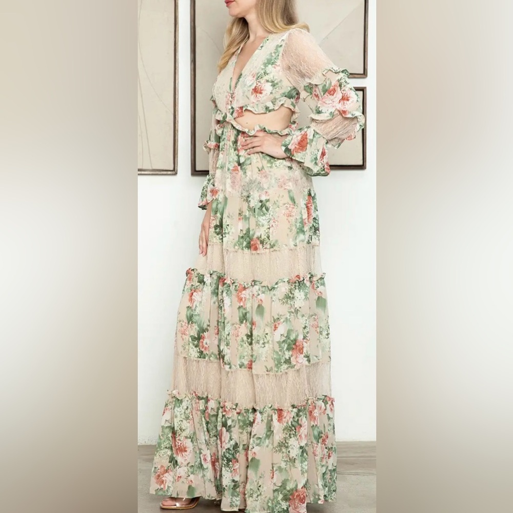 Floral Maxi Tiered Boho Dress.Cut Out & Ruffle/Lace Long Sleeves.NWT - Host Pick - Picture 4 of 13